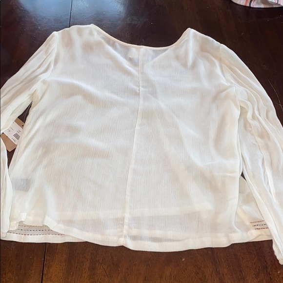 Shirt - Picture 2 of 8